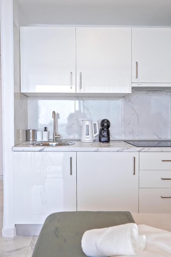 Stylish Modern With Ocean View And Pools, 1001, Ponderosa Apartment